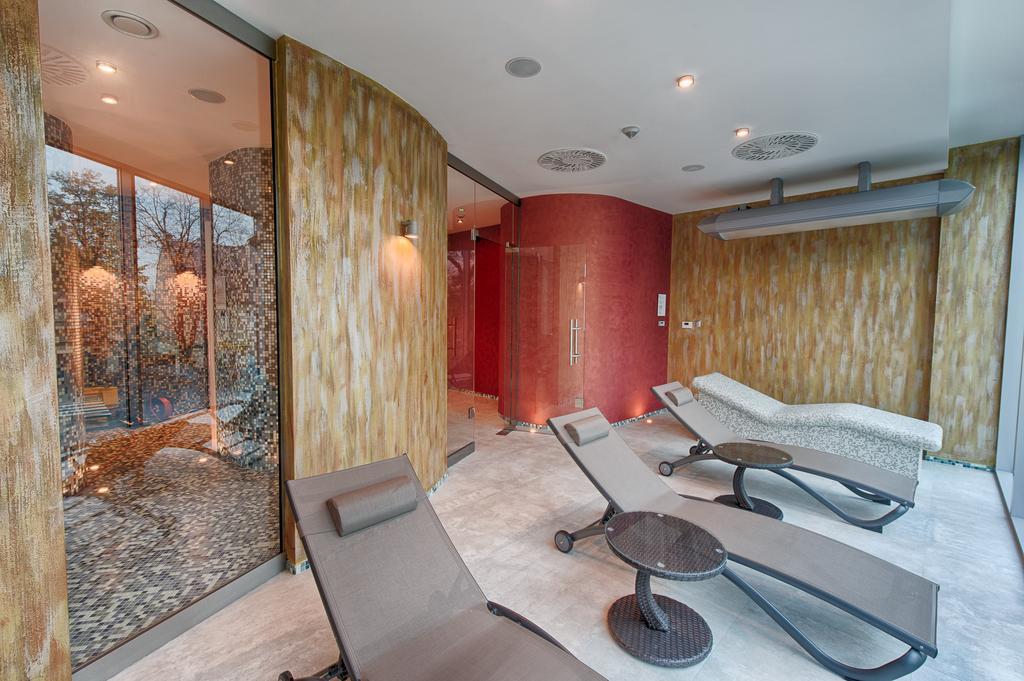 Hotel Lazur Spa & Conference Kalisz  Luaran gambar