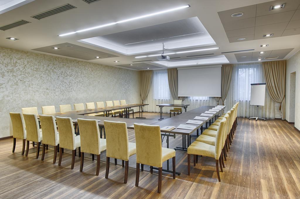 Hotel Lazur Spa & Conference Kalisz  Luaran gambar